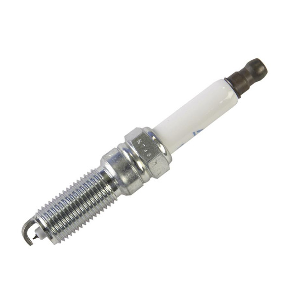 12683541 is suitable for GL8 iridium spark plug 41-153 of Buick Oncorvee Regal Regal Regal Regal