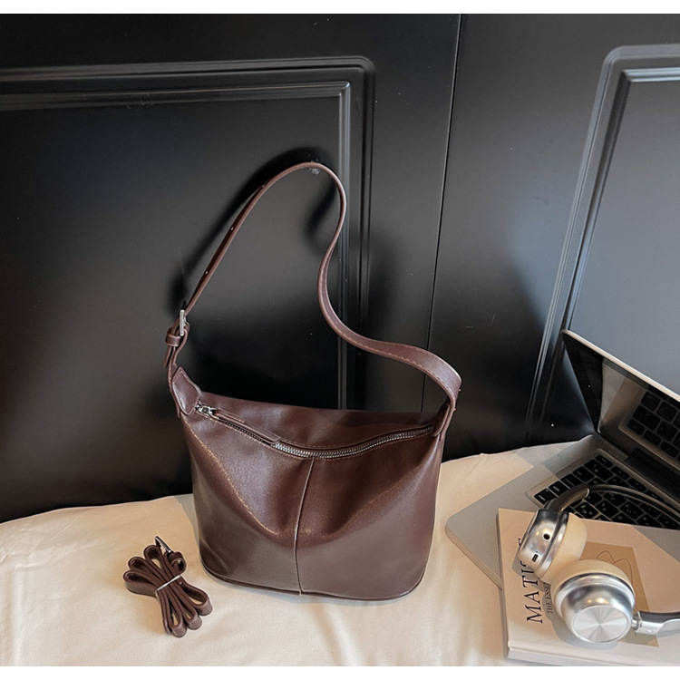 Korean commuter versatile underarm bag for women 2025 New summer fashion dumpling bag Niche single-shoulder crossbody bag trend undefined