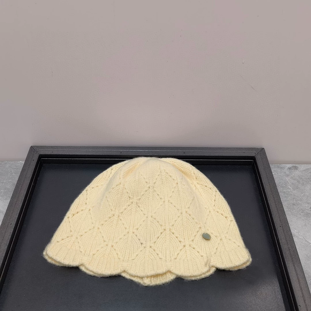 Woolen knitted hat, universal pendant with diamond pattern, keep warm earmuffs, Korean style