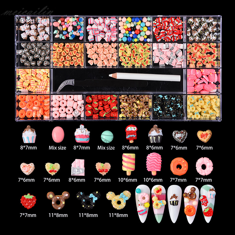 Joyería de uñas de dibujos animados DIY traje de caramelo tridimensional Navidad Linda joyería de uñas de resina mezclada al por mayor