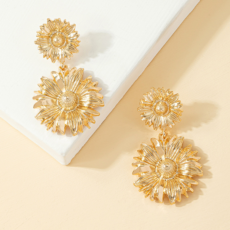 Ins Style Luxurious Lady Flower Alloy Women's Earrings display picture 2