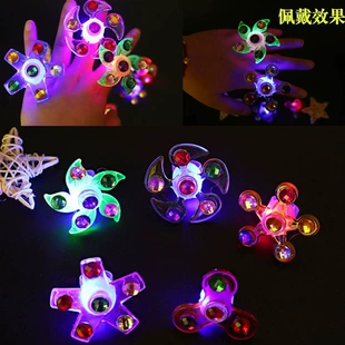 Светящиеся волчки-кольца и пальчиковые фонарики LED