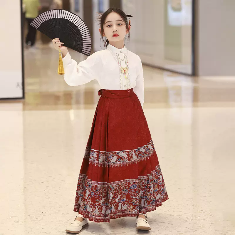 马面裙女童春秋新中式古风小女孩2025新款新年套装儿童女汉服套装