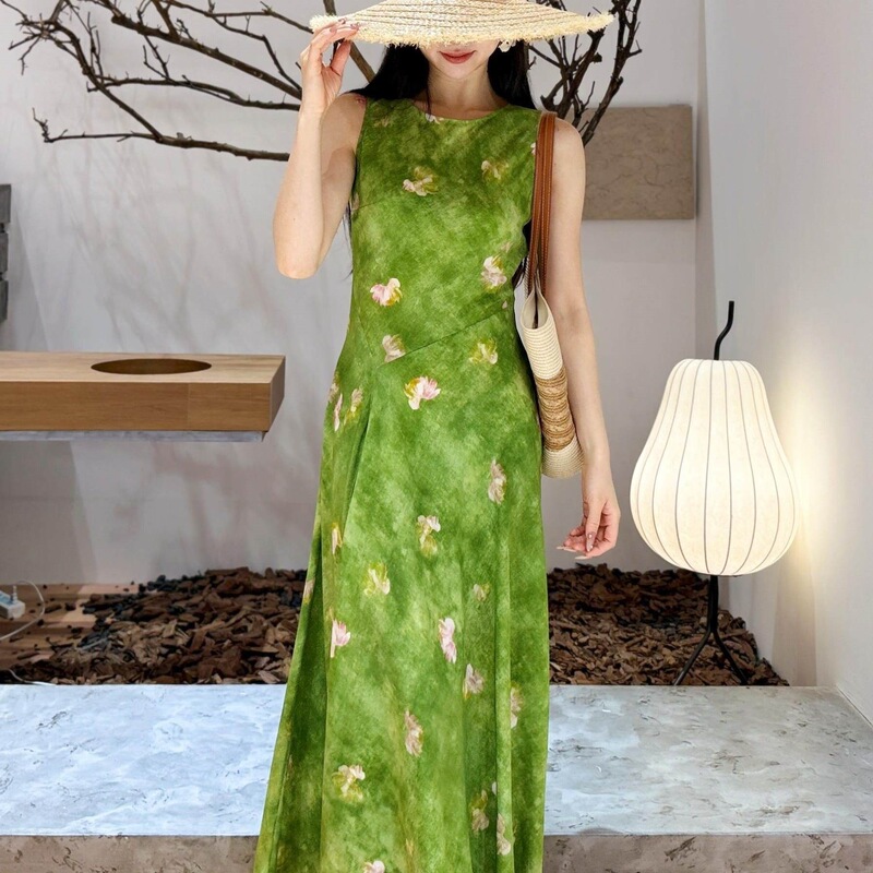 2026 Summer Green Printed Sleeveless Mulberry Silk Long Dress 16 Momme Crepe Lightweight Tank Dress 2026 Summer Green Printed Sleeveless Mulberry Silk Long Dress 16 Momme Crepe Lightweight Tank Dress