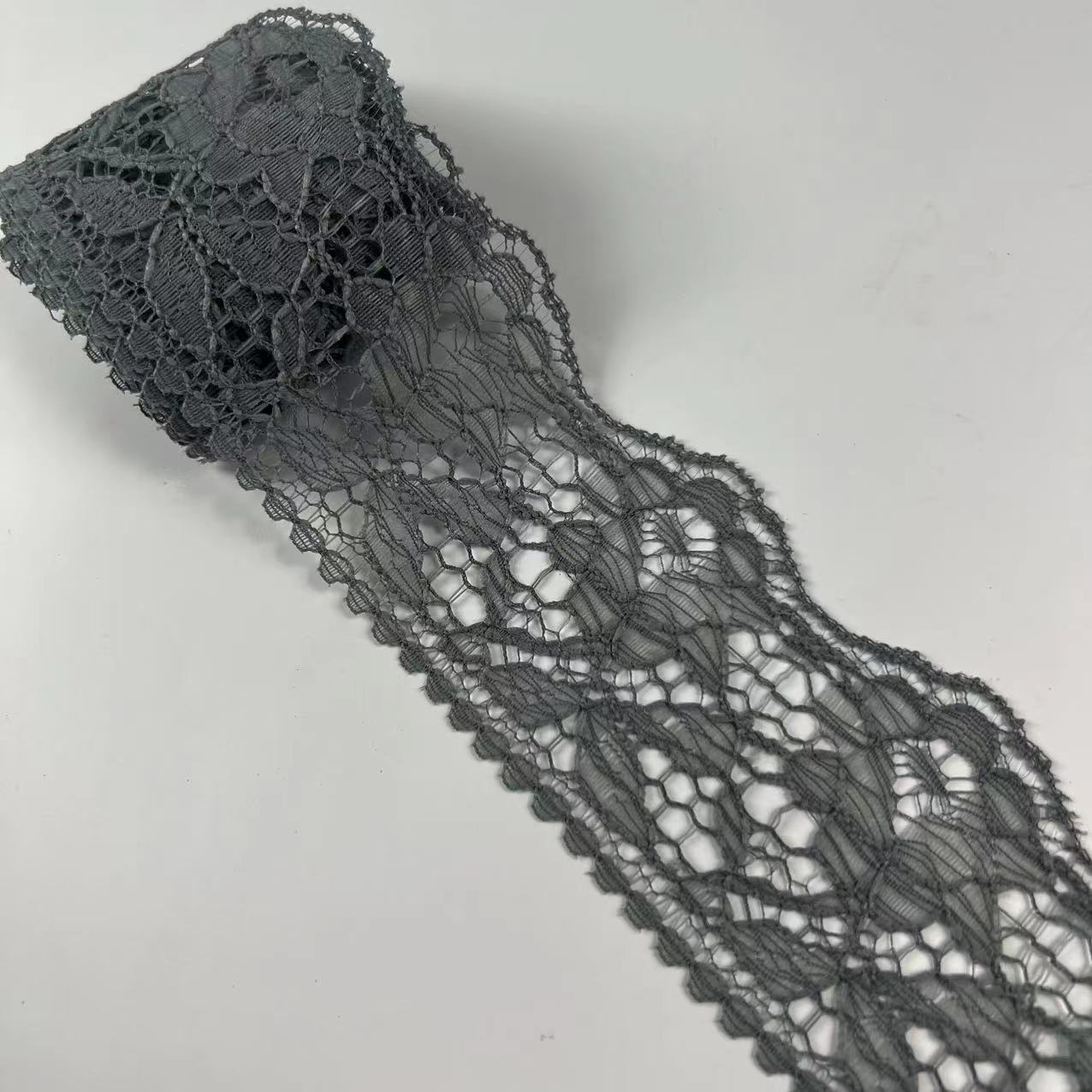 Suministro directo de fábrica 6cm encaje ropa textil para el hogar falda collar accesorios encaje color no elástico material de poliéster al por mayor