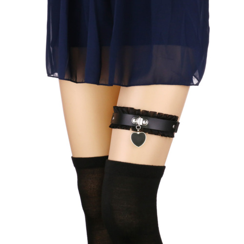 Cross-border soft girl peach heart love-shaped pendant garter belt sexy lace wavy PU leather thigh ring garter belt