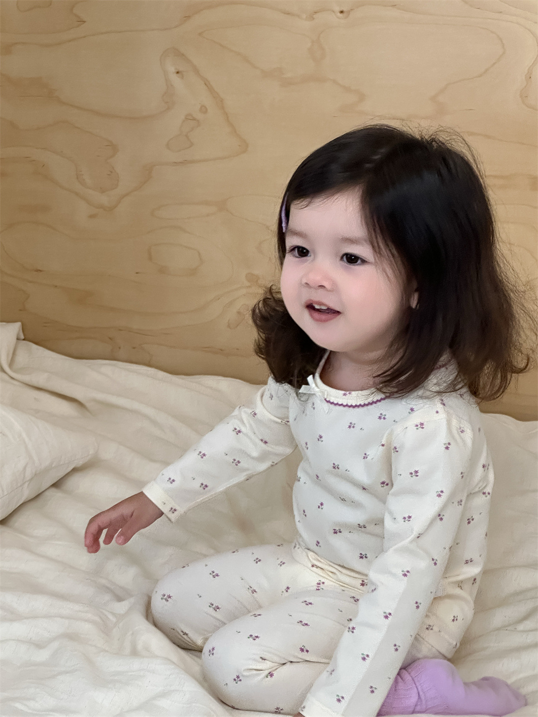 Pijamas infantiles de otoño conjunto de casa 2025 ropa de otoño ropa infantil coreana pijamas niñas ropa de hogar dos piezas