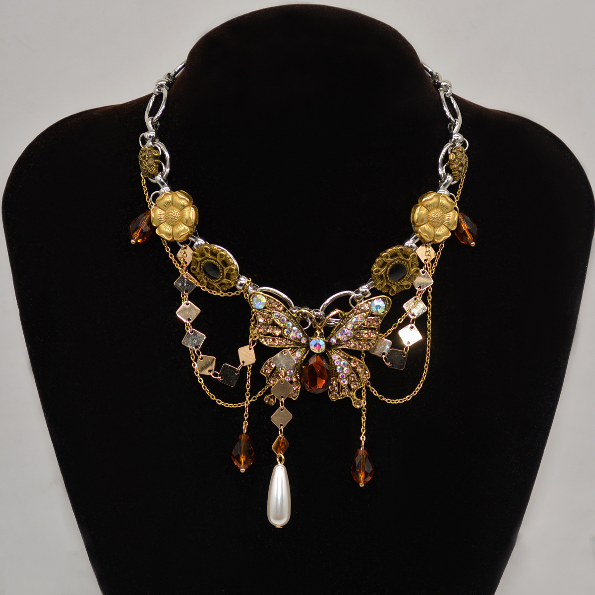 Butterfly Pattern Retro IG Style Butterfly Gem Alloy Choker Wholesale