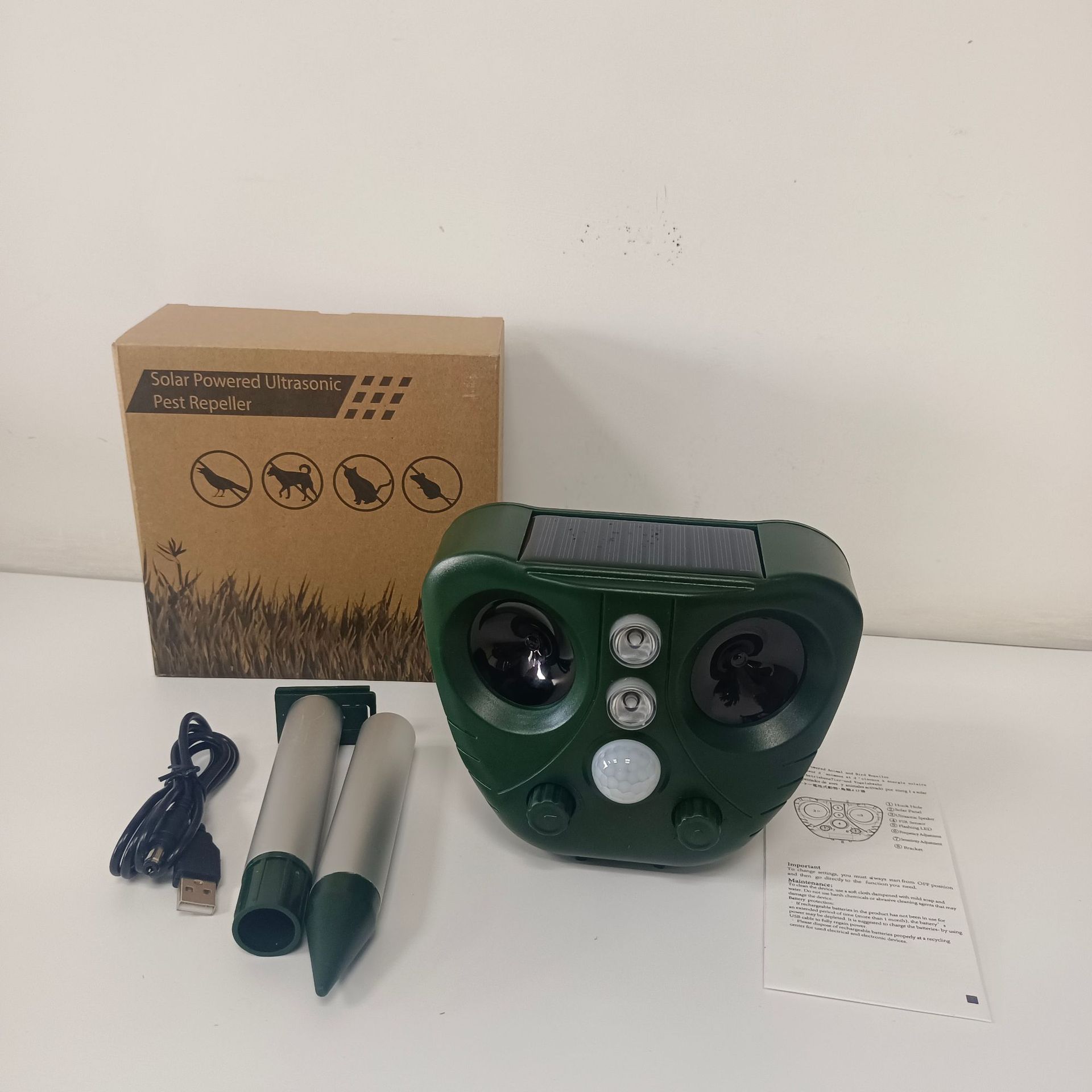 Chorreador solar para exteriores Chorreador de animales Chorreador ultrasónico de dos estaciones