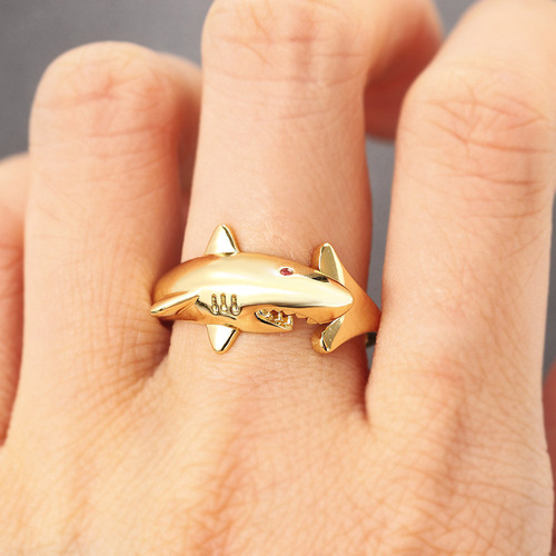 European and American personalized creative red-eyed shark open ring gold-plated animal ring foreign trade cross-border e-commerce new jewelry