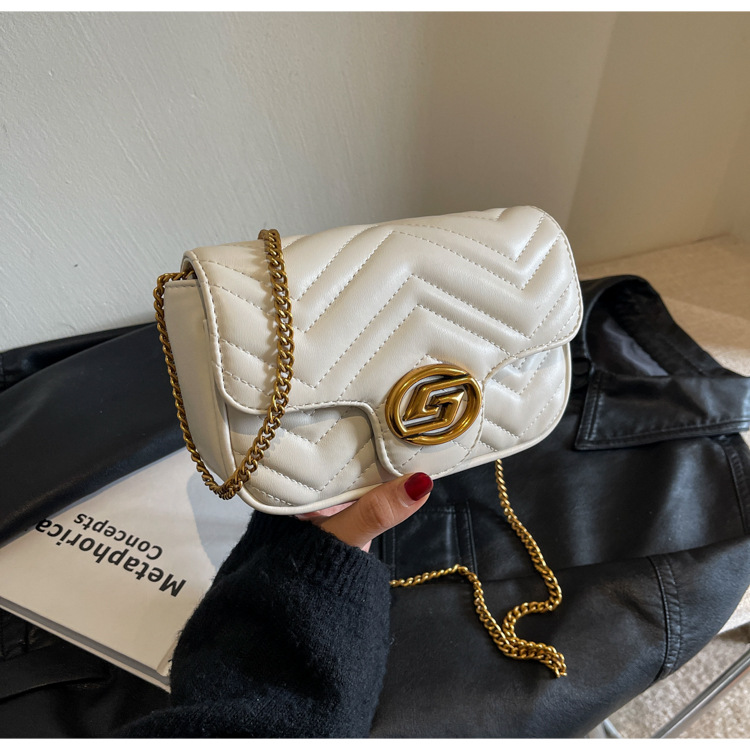 Catena 2024 Nuova Moda Lingge Versatile Spalla Morbida Pelle Dopamine Luce Borsa a Tracolla di Lusso_voghion.com