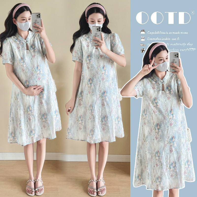 Real Shot of Pregnant Mother Wearing New Chinese Style Dress, Small Loose 2025 Summer Floral Cheongsam