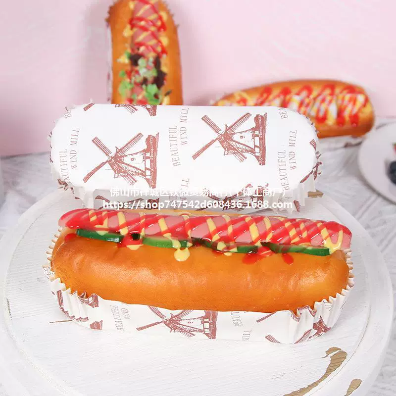 Realistic decorations, photography props, stand, bread, delicacies