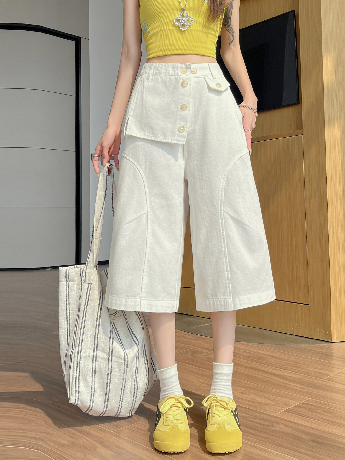 Quần culottes nữ ống rộng cạp cao dáng suông vải cotton — màu trắng