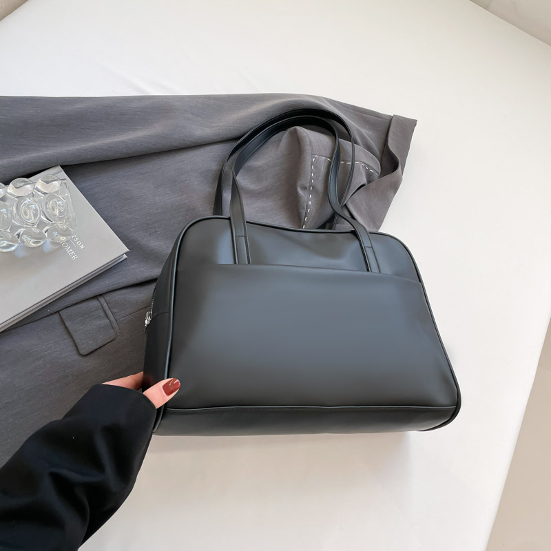 Versión coreana del bolso de hombro de gran capacidad para damas primavera 2025 nuevo bolso retro para axilas bolso tote de gran capacidad de todo fósforo