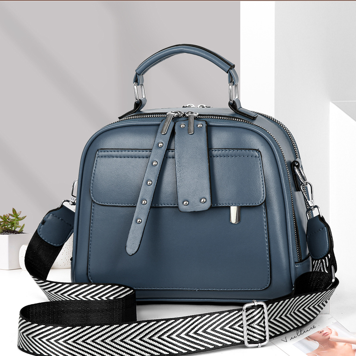 Cross-border 2026 Factory Direct Sale Popular Women's Crossbody Leather Bag Large Capacity Fashionable Simple Trendy_voghion.com
