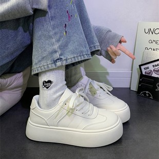 Korean version of thick-soled student shoes versatile white shoes lightweight soft-soled sneaker 2024 autumn ins trendy new board shoes