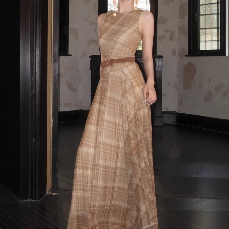 Summer New [Modern Lover] French Retro Sleeveless Kink Large dress Design Sense Waist Dress