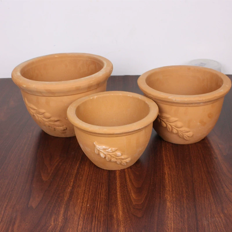 Грубый глиняной горшок цветочный горшок цветочный горшок с сушеными цветочными вазами