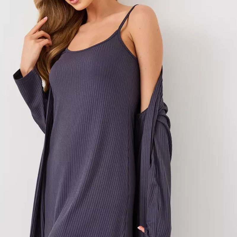 Dames pyjama set met nachthemd en kamerjas voor huispak_voghion.com