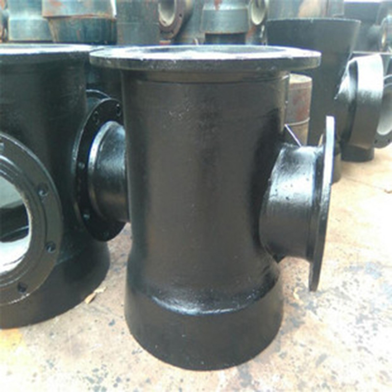 定制销售球墨铸铁管件盘承直管套管直管DN100承插接头