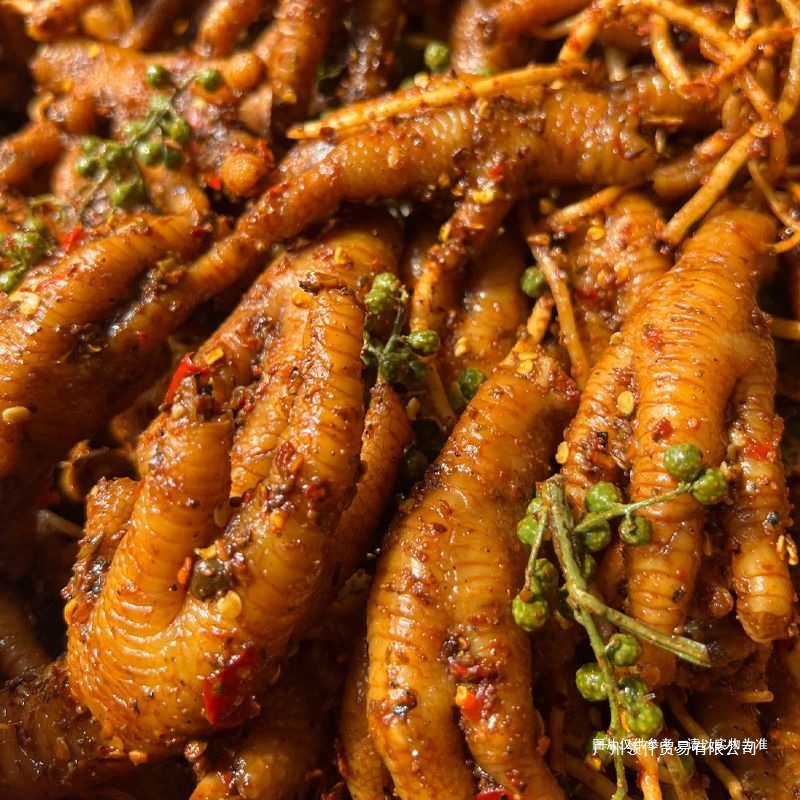 云南西盟特产佤味鸡爪云南苤菜根麻辣凤爪有骨鸡爪特辣零食网红款