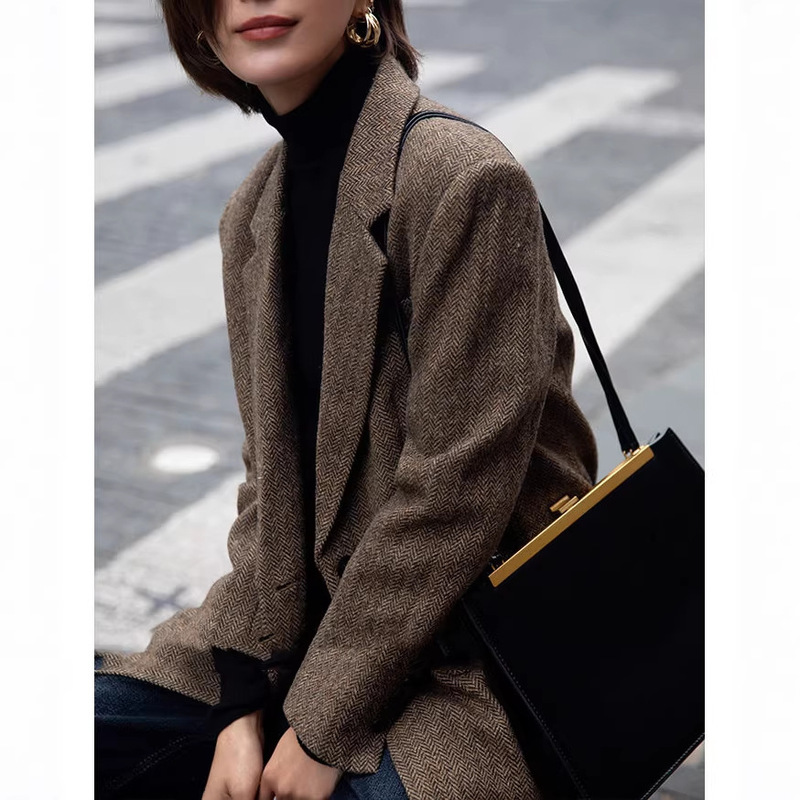Pre-Sale Spring and Autumn New Style Herringbone Wool Thick Blazer for Women, Loose Fit, Professional Casual, Retro British Style
