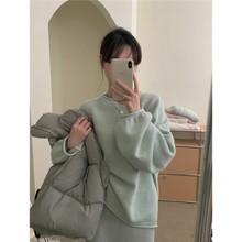 卷边奶系温柔套头慵懒风毛衣女2025春秋新款宽松简约别致针织衫