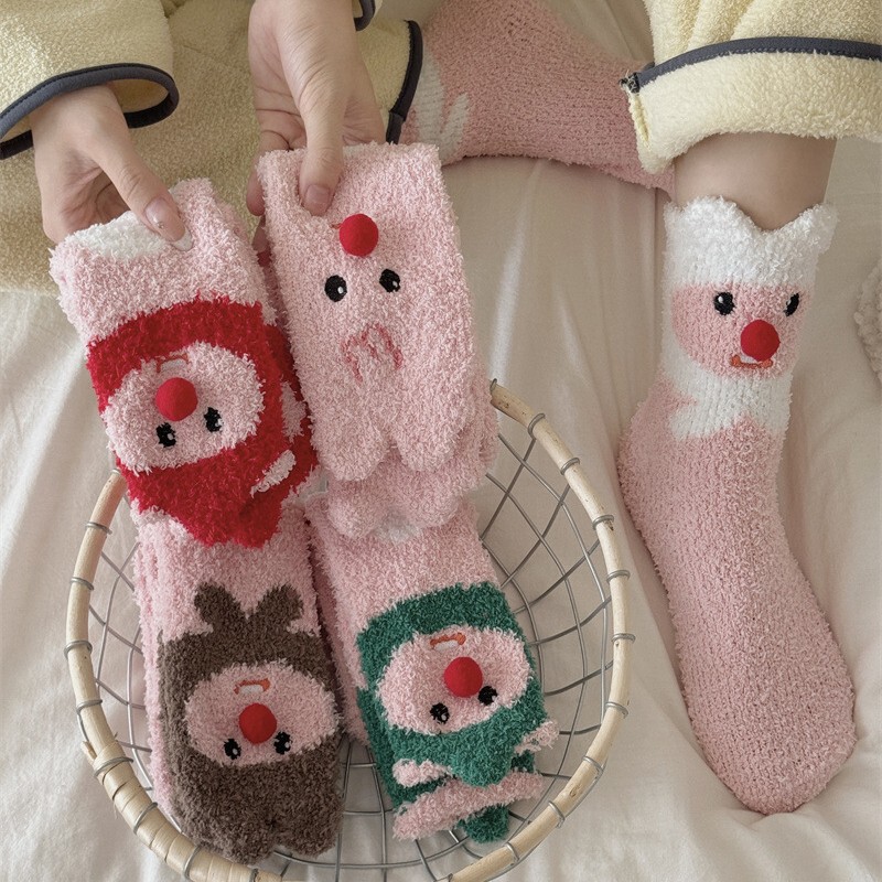 Women's Socks, Small Warm Beaver Pink Winter Floor Socks, Mid-Calf Socks, Small Fur Cartoon Ball, Coral Fleece, Cute and Thickened