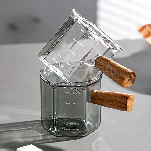 High Borosilicate Glass Coffee Cup with Graduations Espresso Coffee Extractor Cup with Wooden Handle Milk Pitcher Milk Tank Ounce Cup