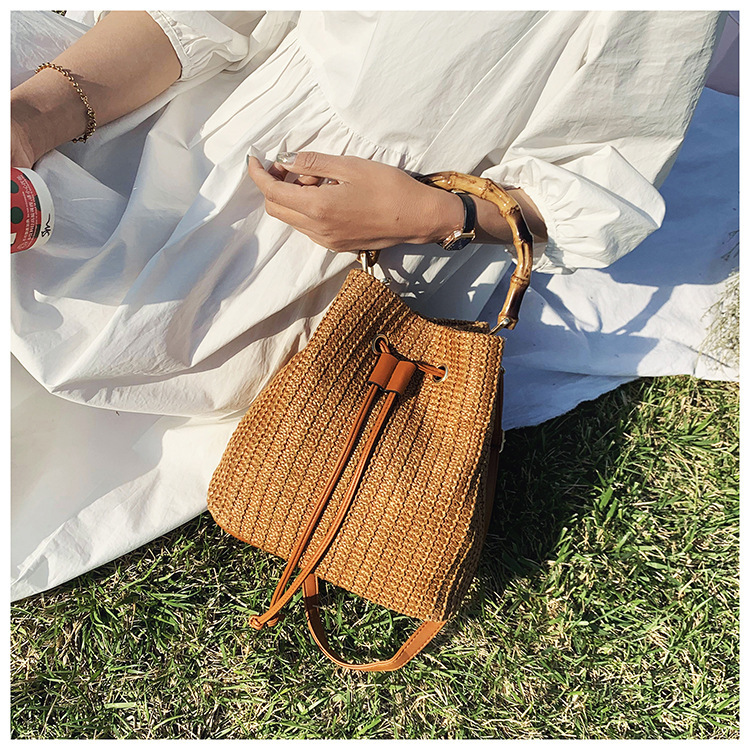 Title 2, Borsa a mano donna fashion, secchiello in pagli...