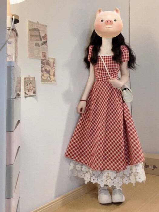 French-Style Square-Neck Red Plaid Dress for Women, Summer Vintage Long Dress for Petite Figures French-Style Square-Neck Red Plaid Dress for Women, Summer Vintage Long Dress for Petite Figures