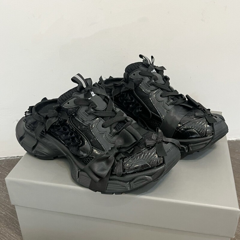 2025 Dad Shoes Summer Breathable Lace Half Slippers Distressed 3XL Thick-Soled Casual Shoes Bow Toe Silver