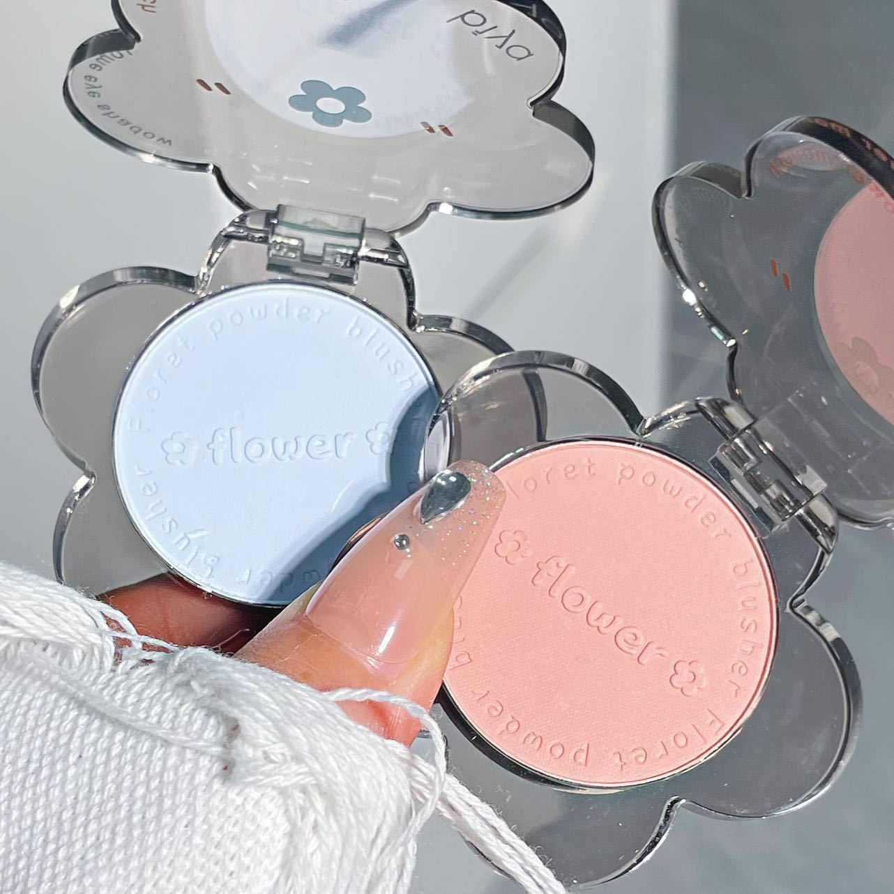 Biya Biya Nen Girl Rubor 2023 Nuevo estilo que ilumina el cutis Maquillaje nude natural Color cálido Mate Monocromo Polvo de rubor monocromático