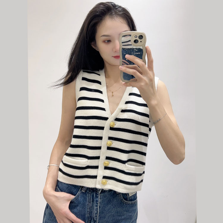 프렌치 클래식 흑백 배색 니트 조끼 여성용 2025 신상 슬림핏 V넥 싱글 버튼 숏탑