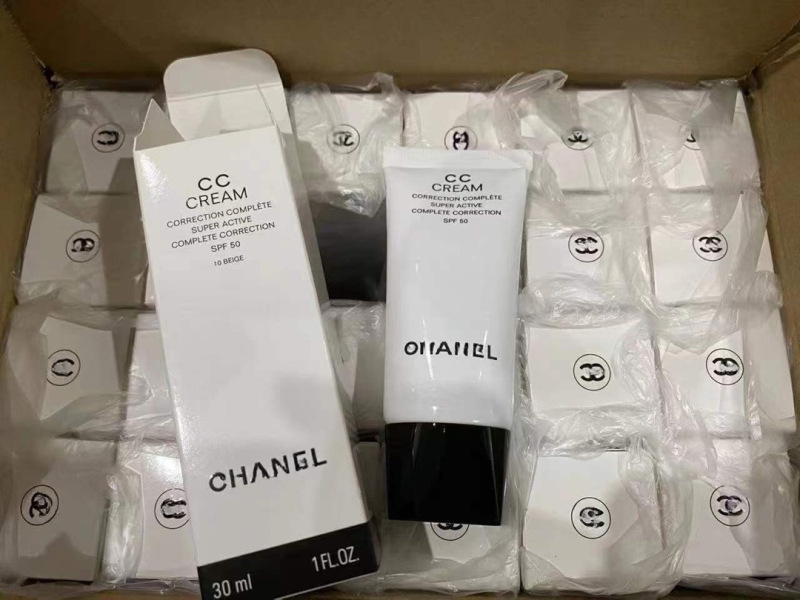 ビッグブランド人気卸売業者 Xiangjia Moisturizing Camellia スパークリングウォーター洗顔料 Camellia リキッドファンデーション ライトルースパウダー|undefined