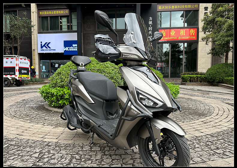 Suitable for Guangyang Ks125 Motorcycle Front and Rear Bumpers, Anti-Fall and Anti-Collision Exhaust Guards, One-Stop Modification Accessories