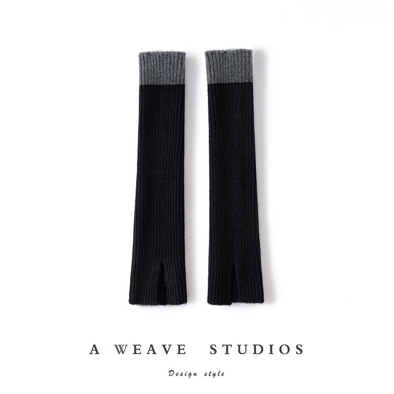 100% Pure Cashmere Socks with Stylish Ribbed Design, Color-Blocking, Back Slit, and Ankle Protection 100% Pure Cashmere Socks with Stylish Ribbed Design, Color-Blocking, Back Slit, and Ankle Protection