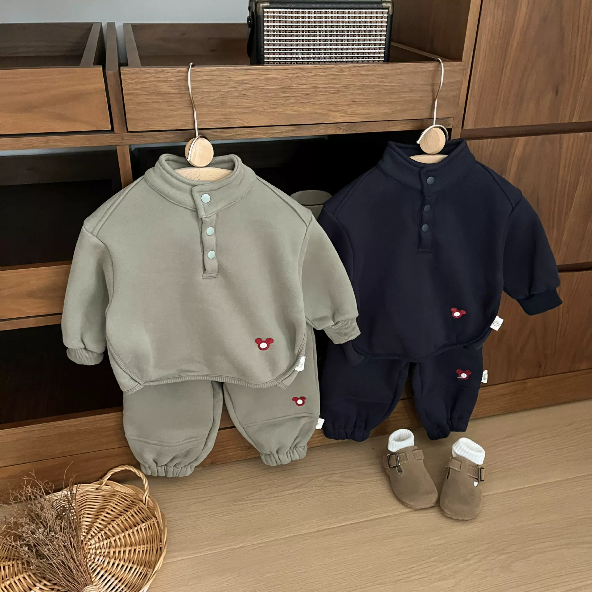 男宝宝套装秋冬季加厚保暖婴儿衣服冬装卫衣婴幼儿加绒男童两件套