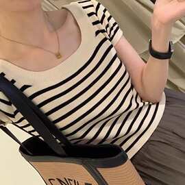 气质甜美短款条纹上衣2025夏季新款女装韩版时尚显瘦百搭短袖T恤