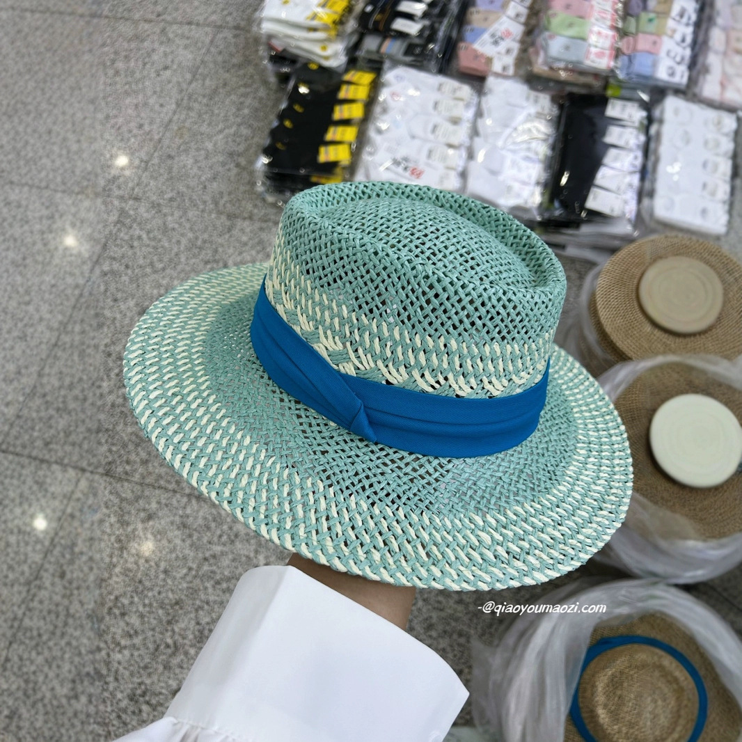 니치 흑백 혼합 컬러 오목한 탑 플랫 브림 밀짚 모자 여성의 여름 패션 올 매치 거리 촬영 영국 기질 차양 모자 조수