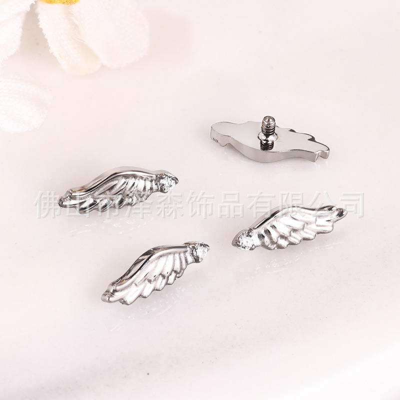 Labret stud lip piercing jewelry styling detail