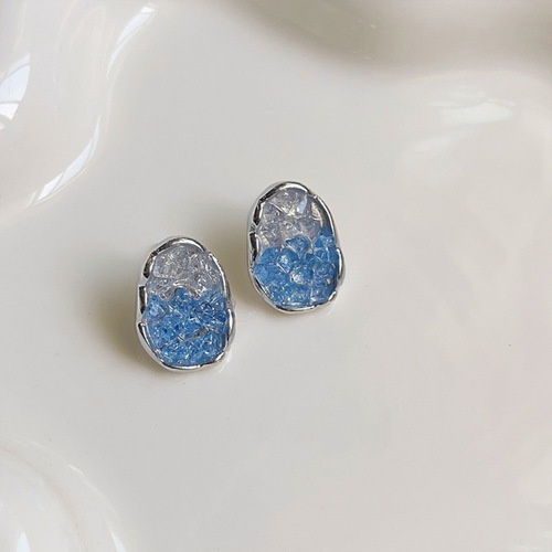 Gradient color glass crystal earrings for women Japanese and Korean small fresh earrings niche fashion exquisite high-end zircon earrings