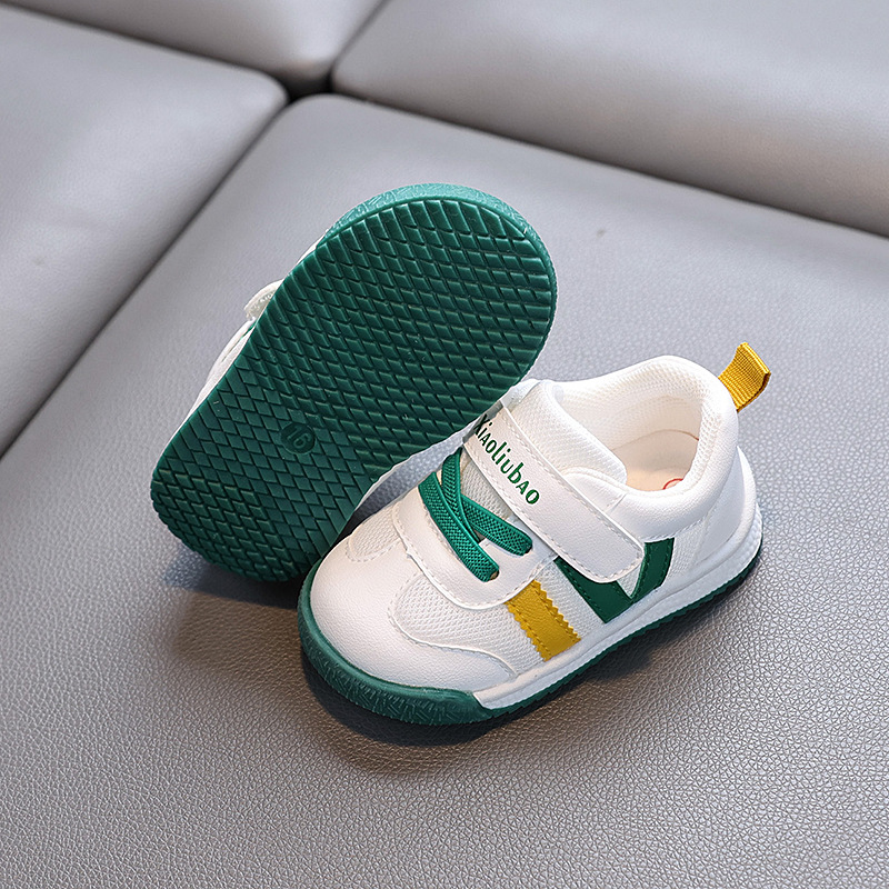 Primavera y otoño bebé 1-2 años zapatos para niños pequeños zapatos blancos de malla para niños y niñas zapatos deportivos antideslizantes de suela blanda al por mayor
