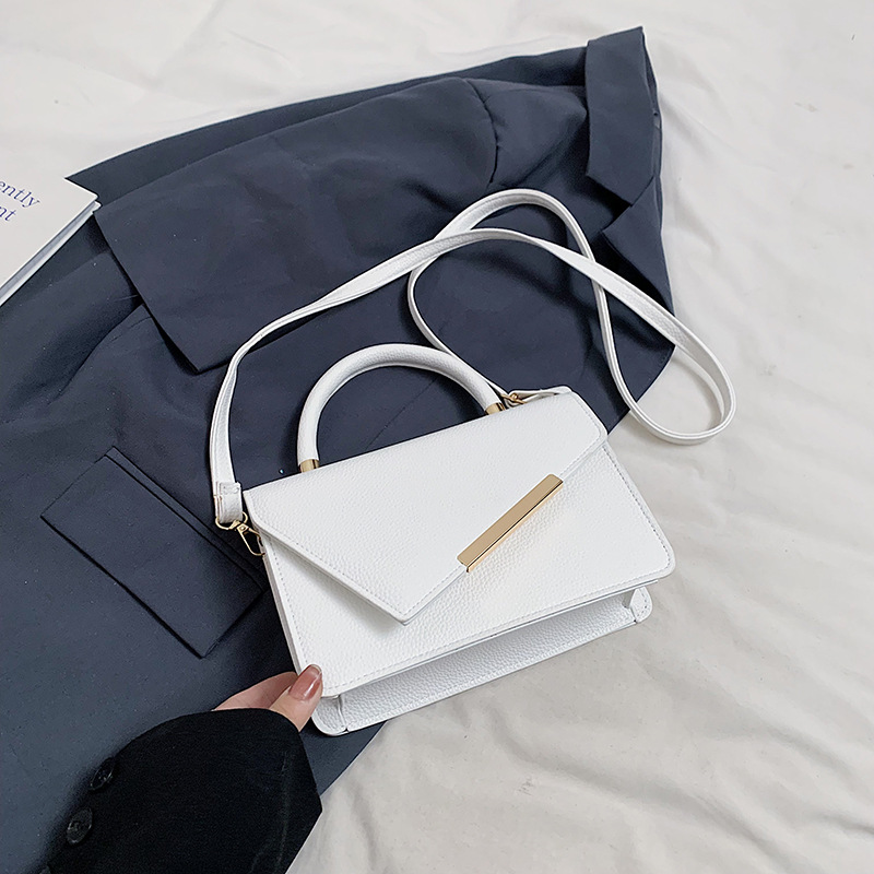 2024 otoño y invierno nuevo estilo versátil bolso de mano de este año popular retro nicho diseño mochila pequeña bolsa cuadrada