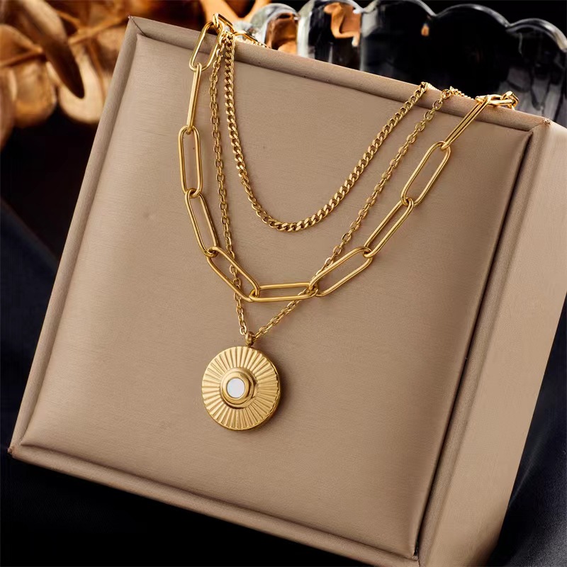 Retro Round Titanium Steel Plating Gold Plated Layered Necklaces display picture 1