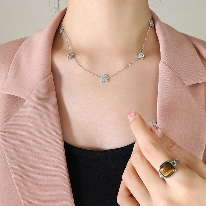 Europea y Americana de cinco puntas de circón Luz de lujo todo fósforo collar pulsera mujer transfronteriza de titanio de acero de la vendimia joyería al por mayor traje de la joyería