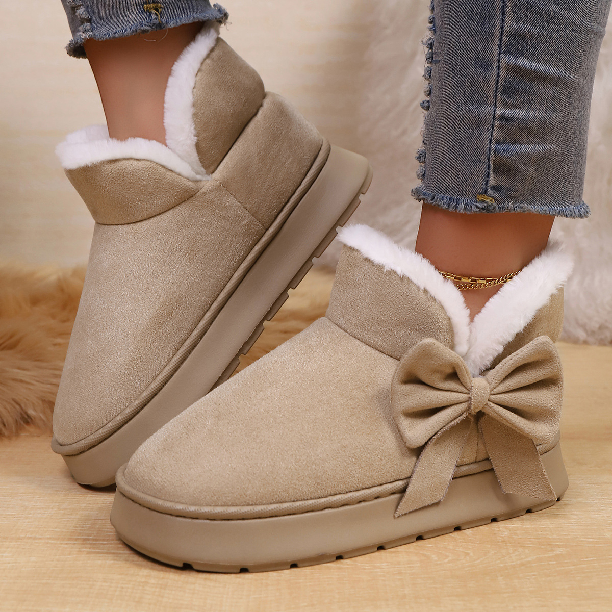 Nuevas zapatillas de algodón transfronterizas para el hogar de Amazon para mantener cálidas y gruesas parejas simples de otoño y invierno y medio paquete interior con muebles domésticos
