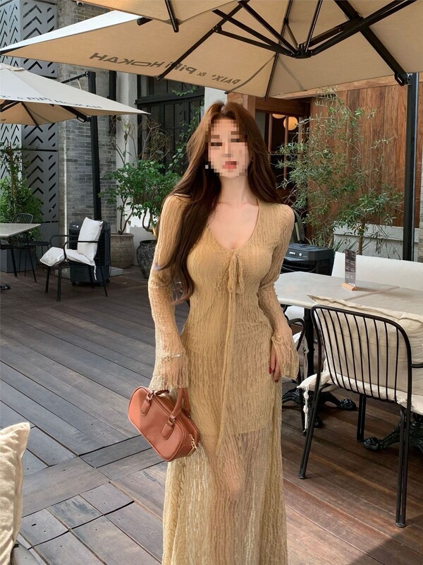 Khaki Bell-Sleeved Dress for Women, Autumn Long-Sleeved Tie-Neck Skirt Design, See-Through Waist-Cinching Mid-Length Skirt