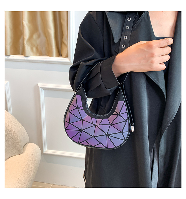 Geometric Armpit Bag For Women Versatile Trendy Shoulder Handbag_voghion.com